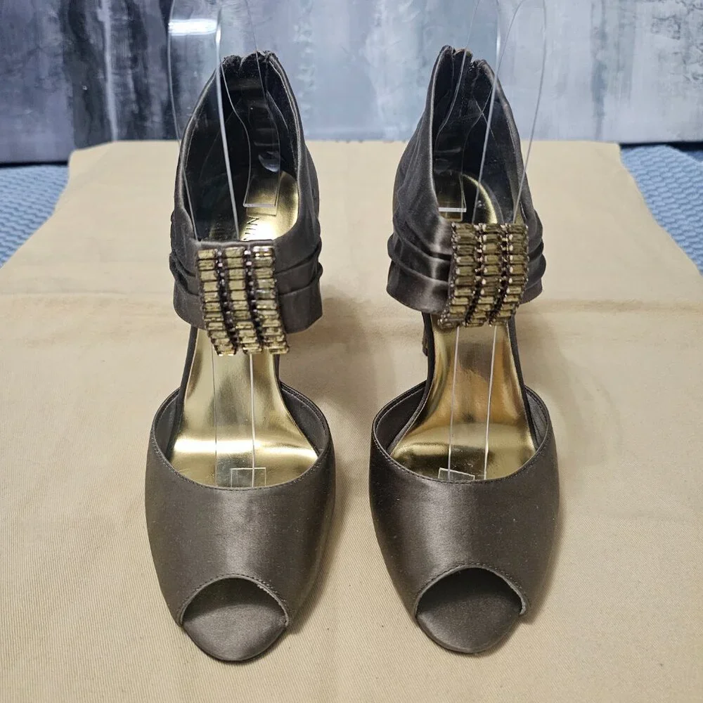 Nine West Bronze & Gold Rhinestone Strappy High Heels - Size 6 - Picture 3 of 7